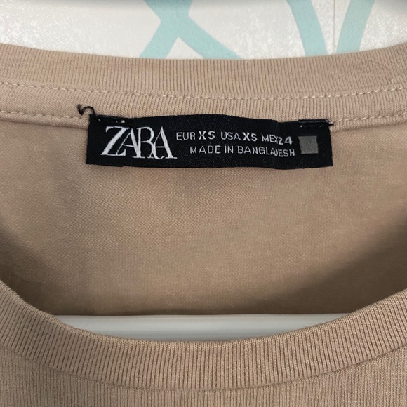 Tan Cropped fitted tee - Picture 2 of 3